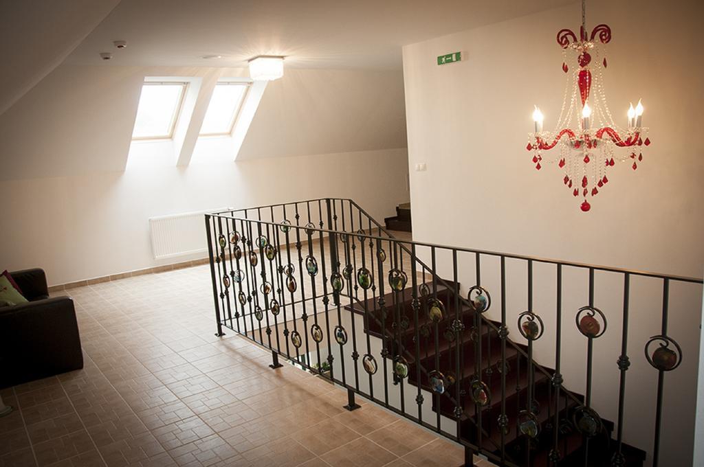 Palenica Jelsovce Hotel Buitenkant foto
